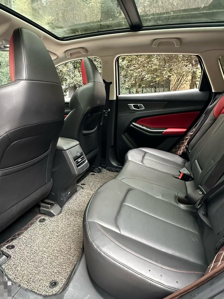 成都22年长安汽车CS556