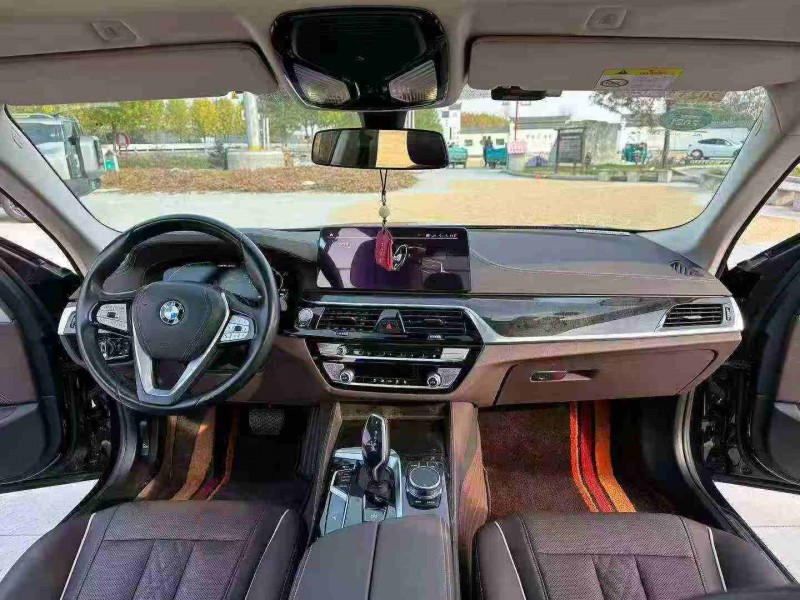 徐州21年宝马5系4