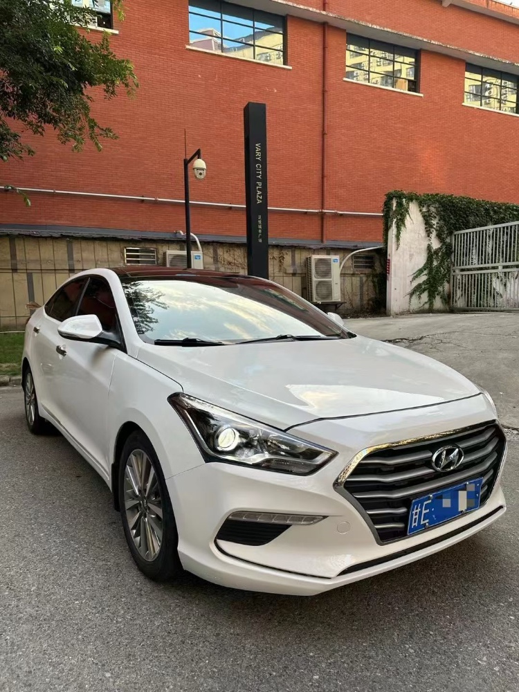 成都20年现代名图3