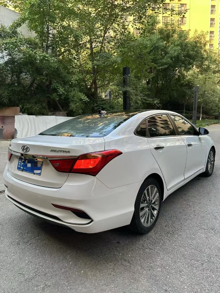 成都20年现代名图9