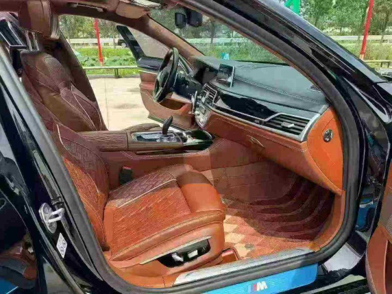 徐州22年宝马7系5