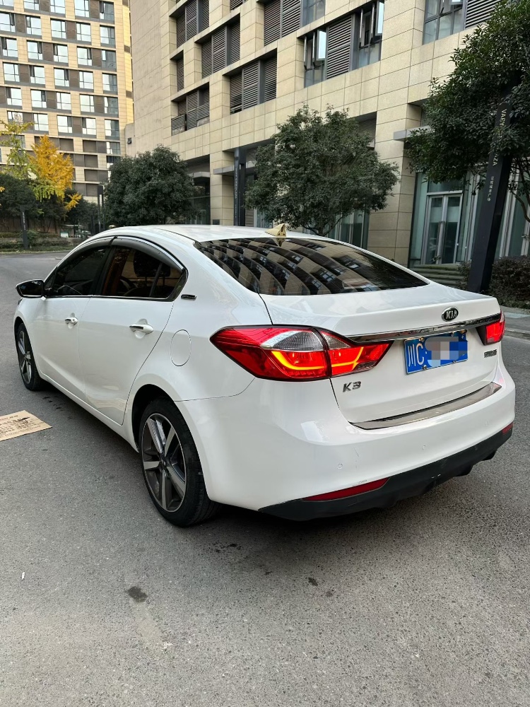 成都17年起亚K37