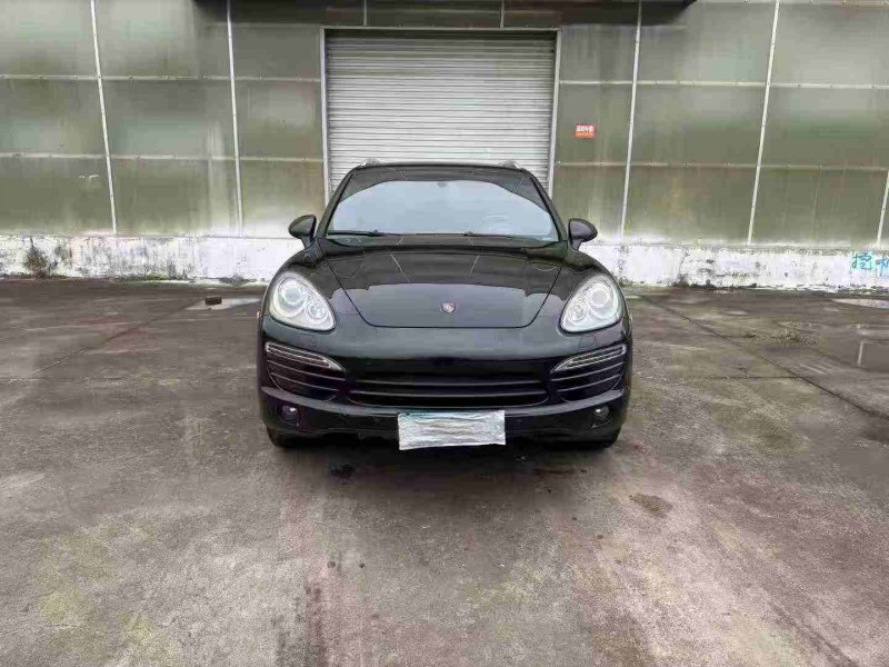 徐州14年保时捷卡宴1
