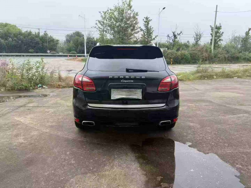 徐州14年保时捷卡宴9