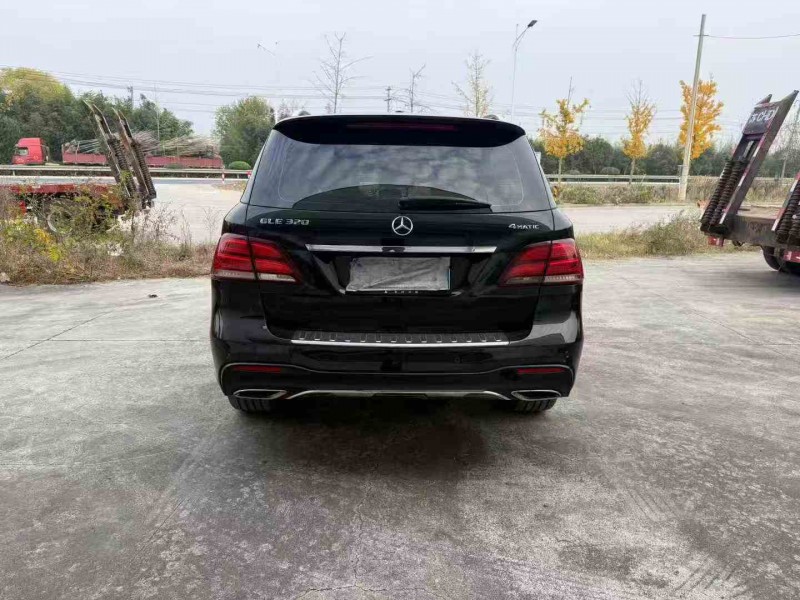 徐州17年奔驰GLE9