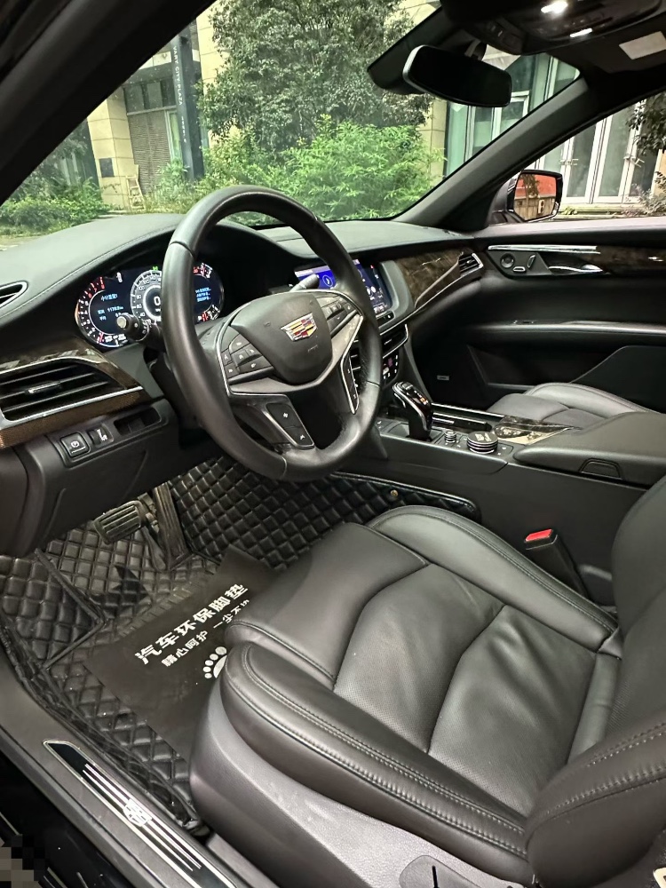 成都22年凯迪拉克CT64