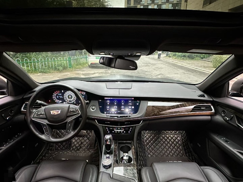 成都22年凯迪拉克CT65