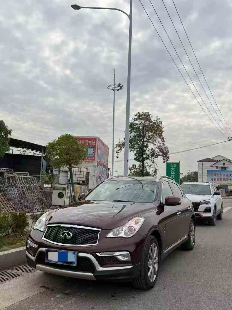 衡阳18年英菲尼迪QX502