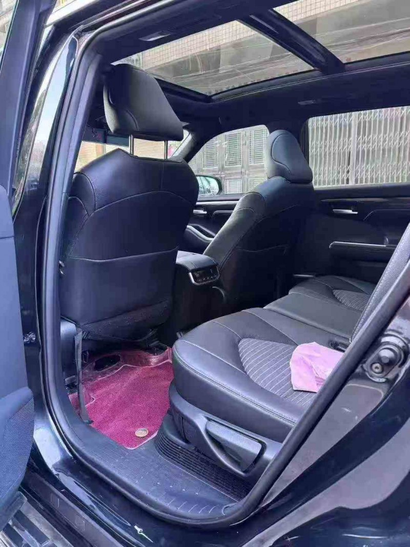 衡阳23年丰田皇冠4