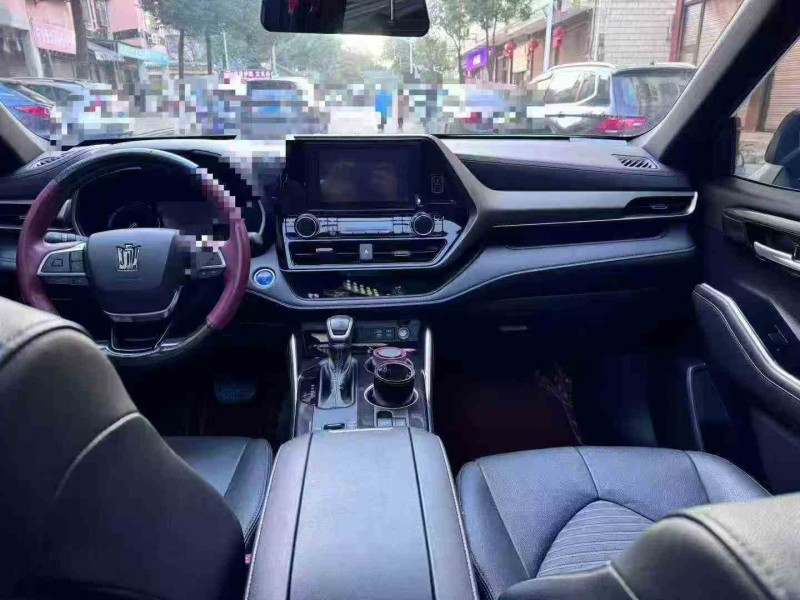 衡阳23年丰田皇冠5