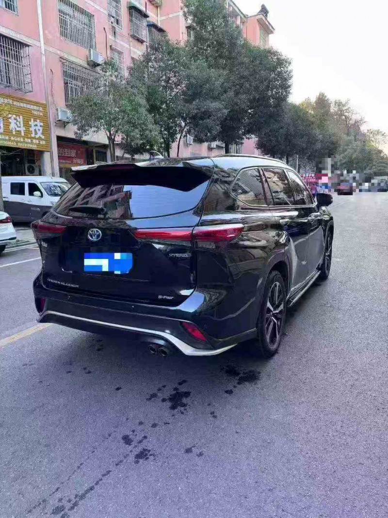 衡阳23年丰田皇冠8