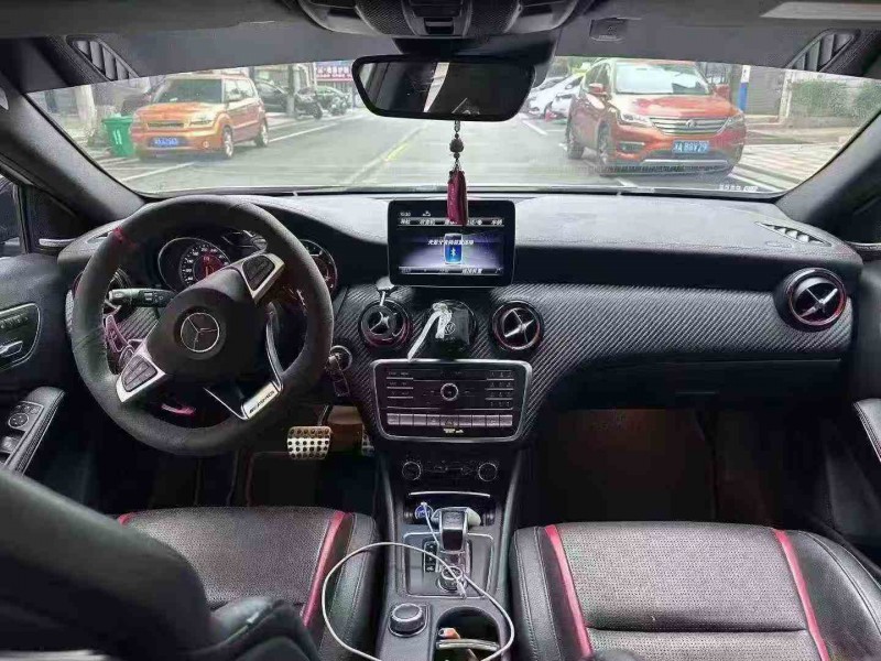 湘潭19年奔驰AMG6