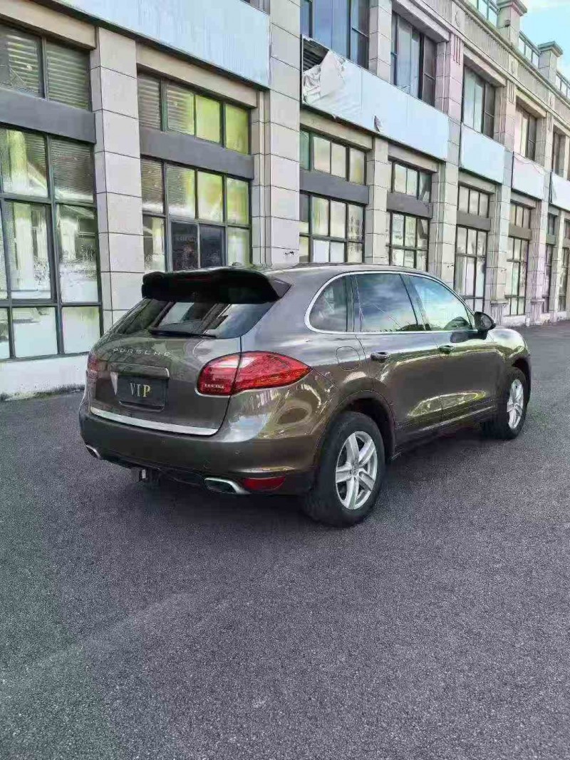 厦门15年保时捷卡宴7