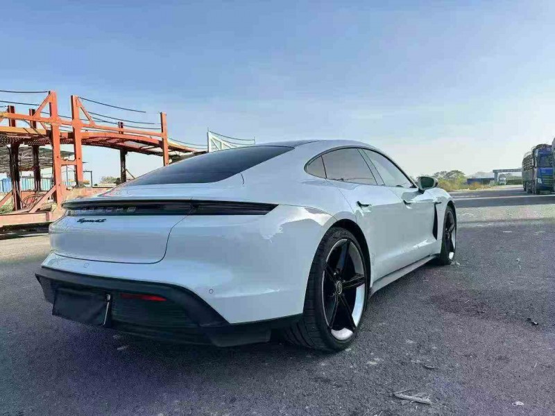 玉林21年保时捷Taycan7