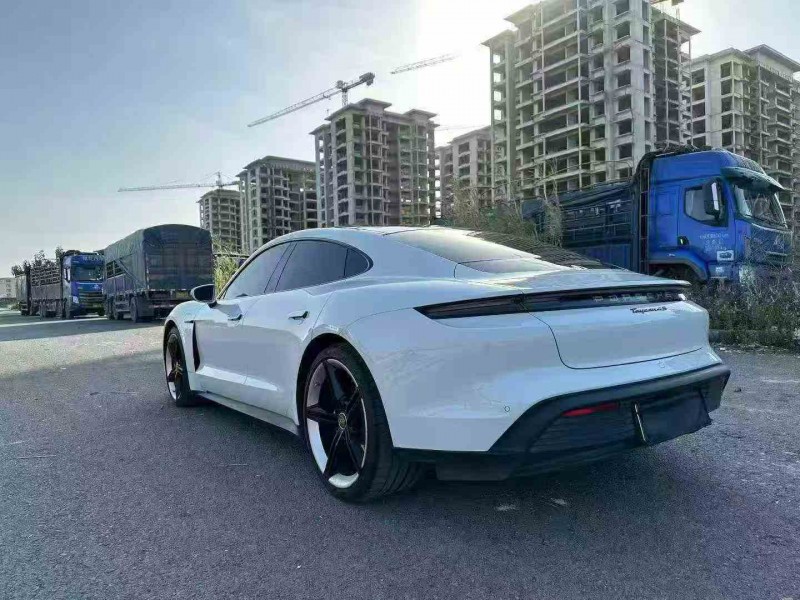 玉林21年保时捷Taycan8