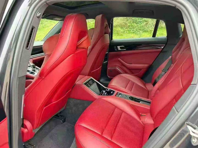 厦门22年保时捷帕拉梅拉4