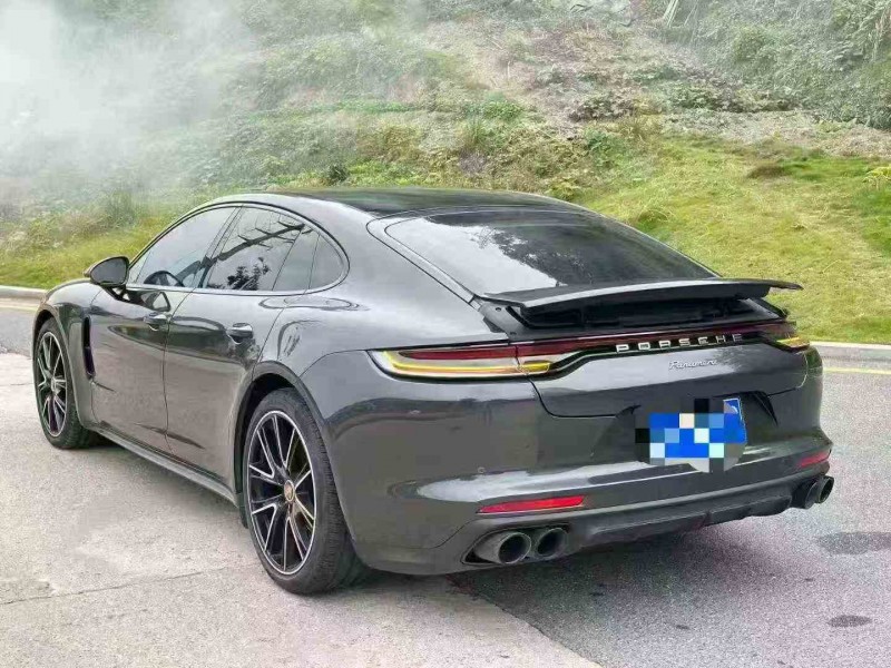 厦门22年保时捷帕拉梅拉7