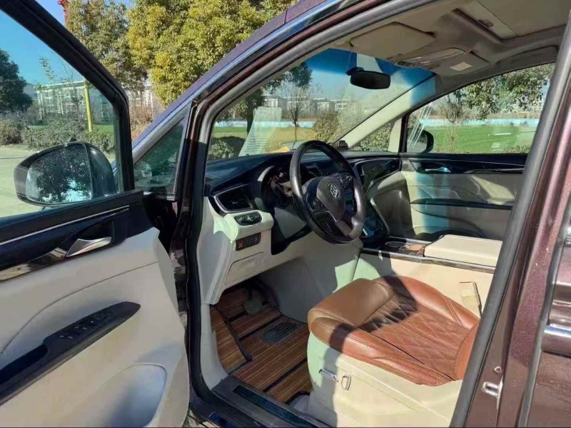 常州18年别克GL85