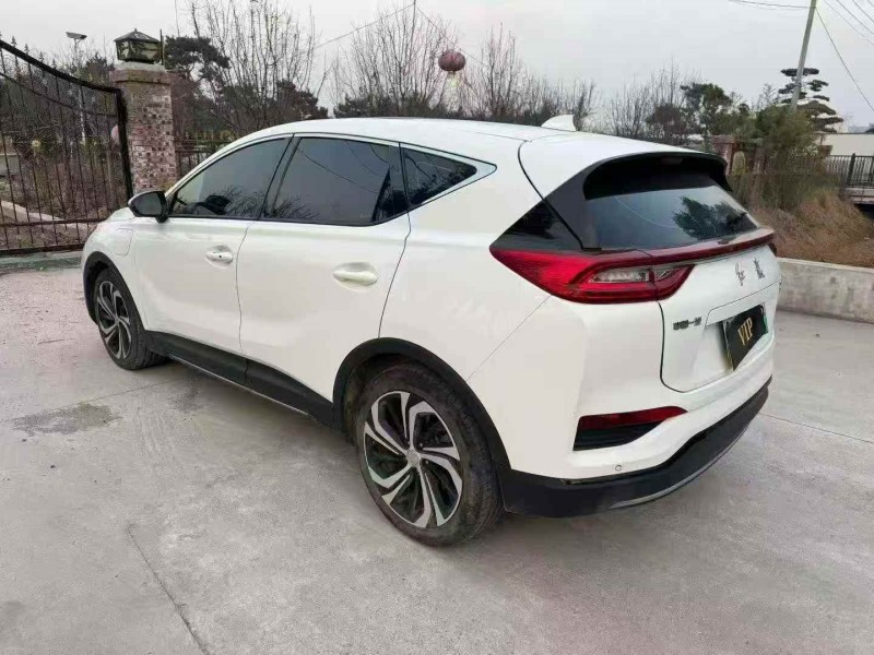 枣庄19年红旗HS37