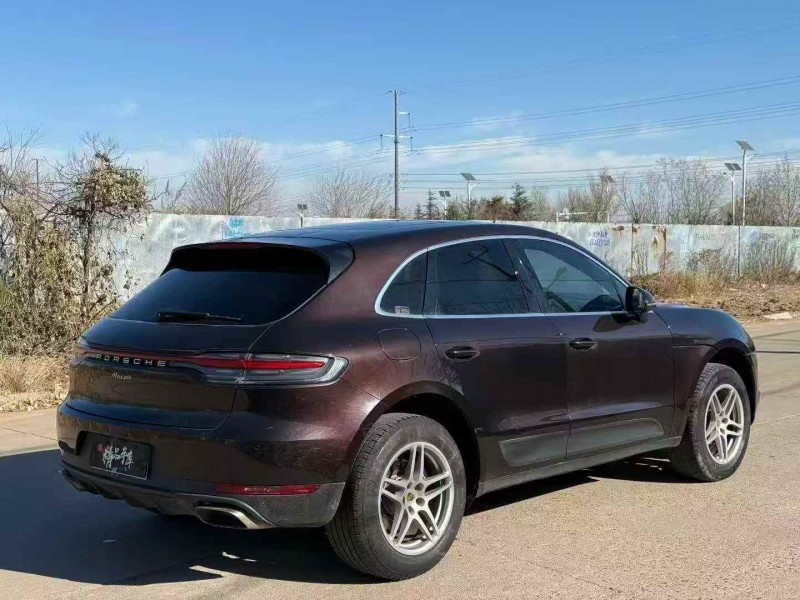 青岛20年保时捷Macan8