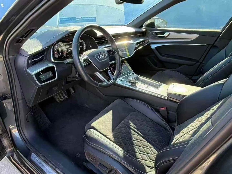 济宁22年奥迪A6L6