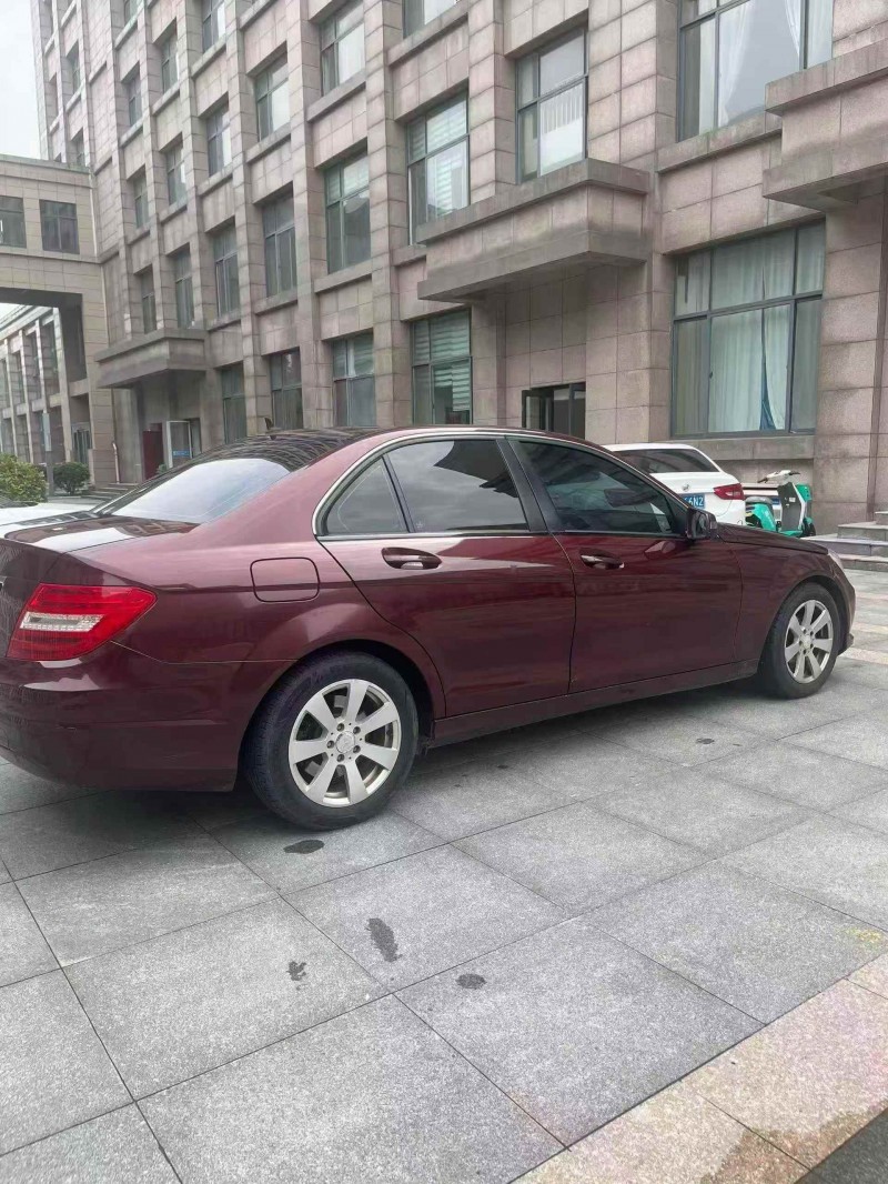 潍坊13年奔驰C8