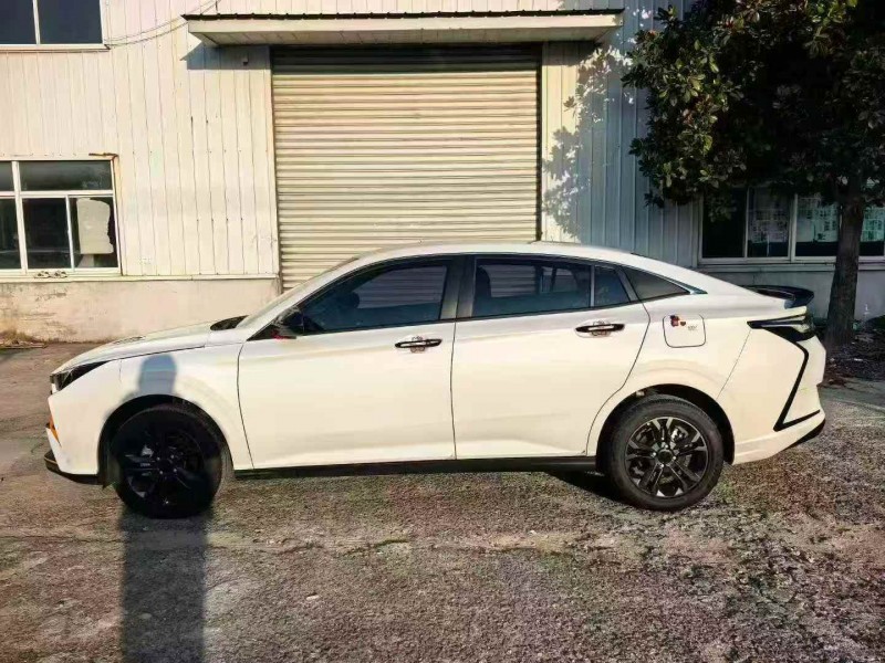 南京24年东风奕炫8