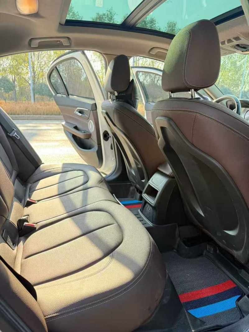 枣庄23年宝马1系5