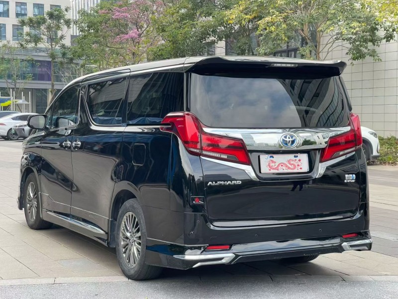 佛山19年丰田埃尔法7