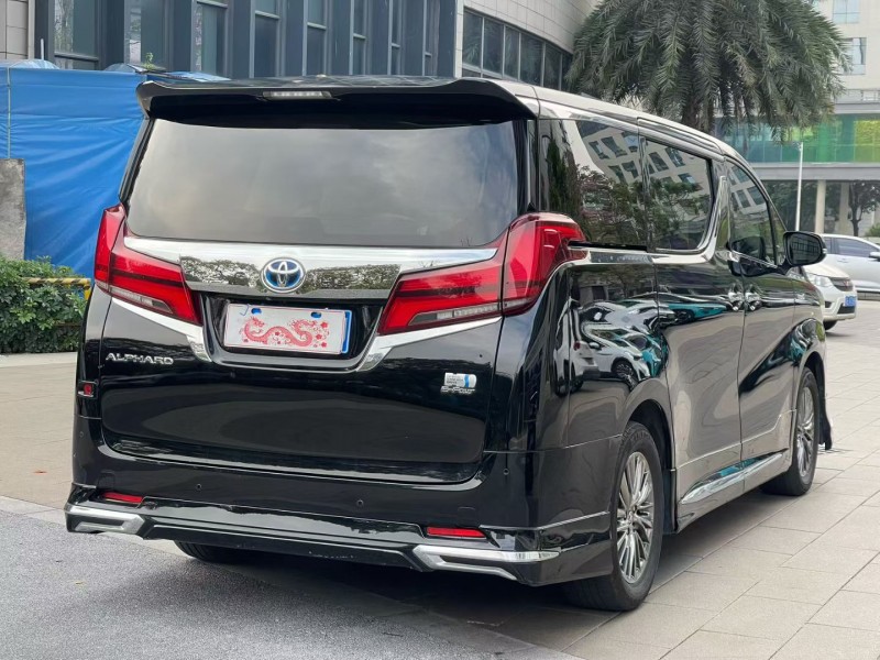 佛山19年丰田埃尔法8