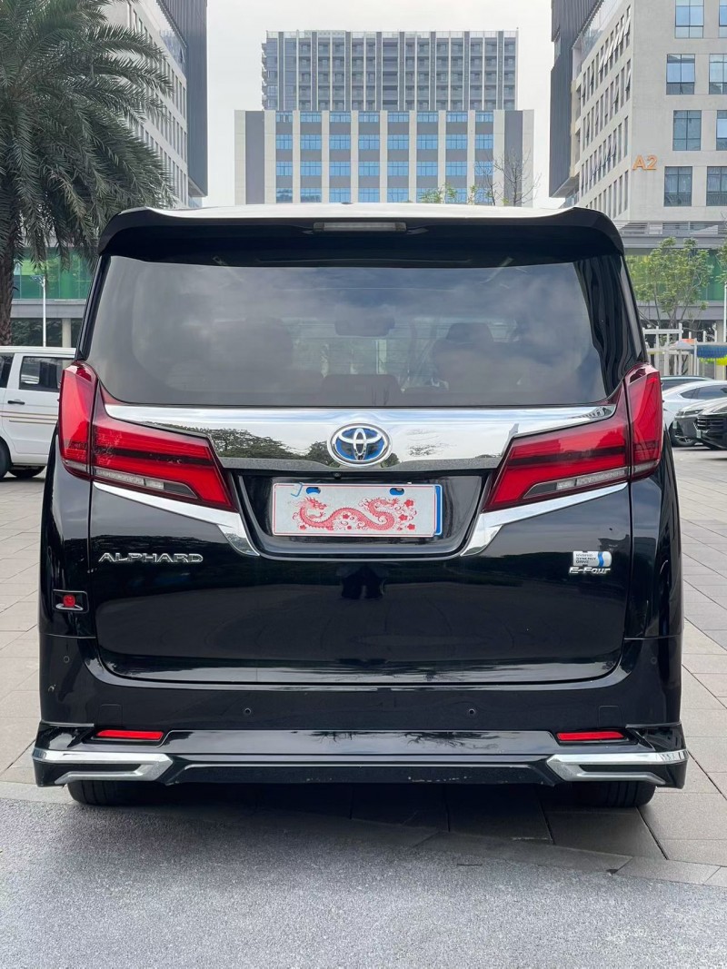 佛山19年丰田埃尔法9