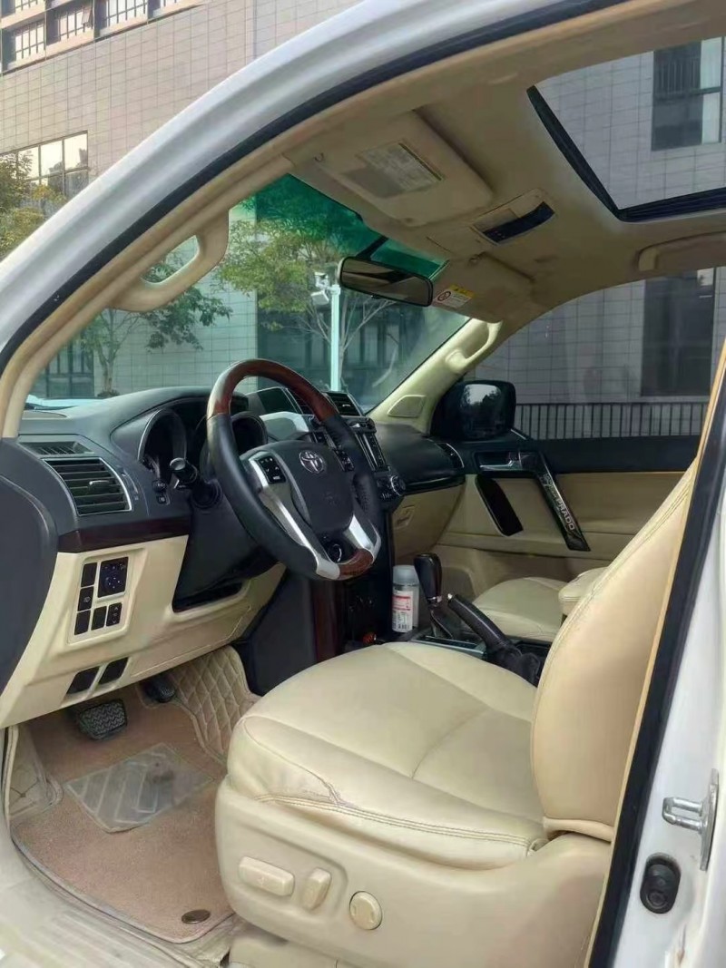 佛山14年丰田普拉多4