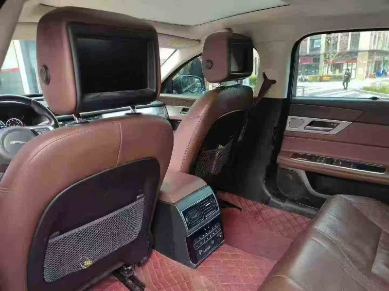 重庆18年捷豹XFL6