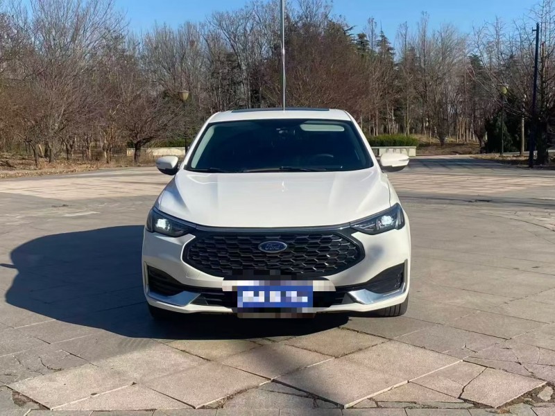 青岛21年福特福睿斯1