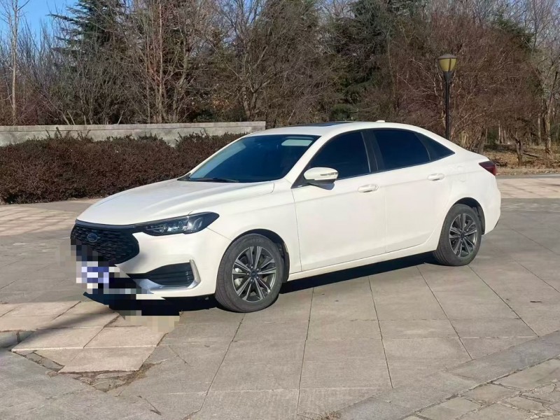 青岛21年福特福睿斯2