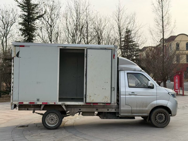 青岛23年华晨鑫源8