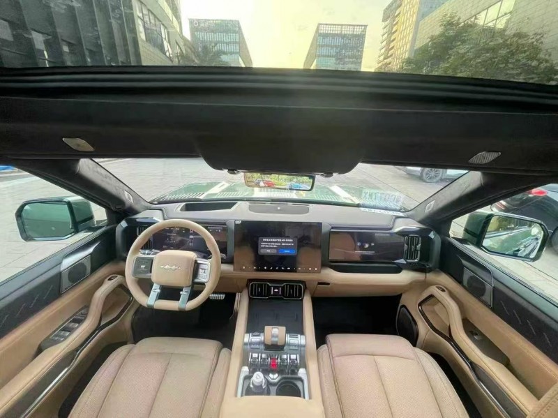 佛山25年比亚迪方程豹5