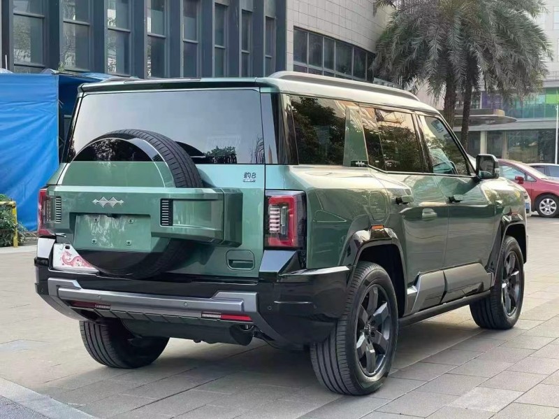 佛山25年比亚迪方程豹8