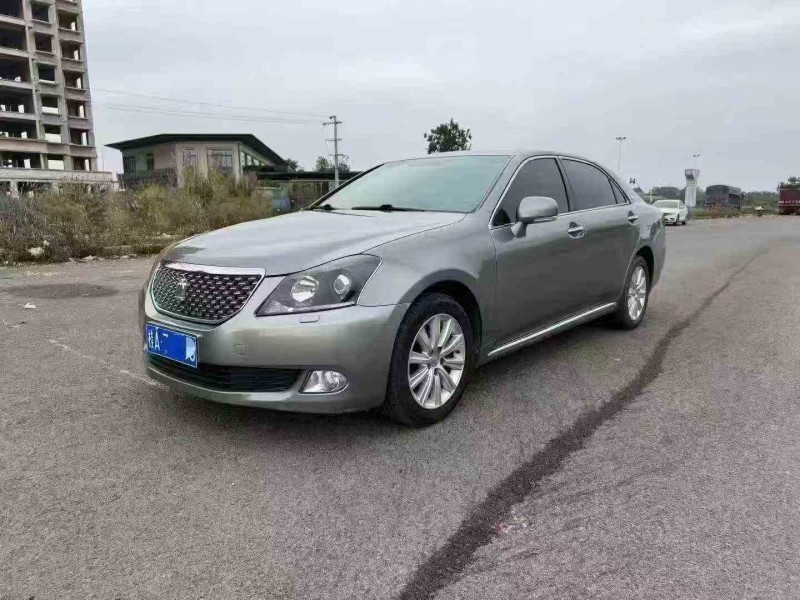 贵港12年丰田皇冠3