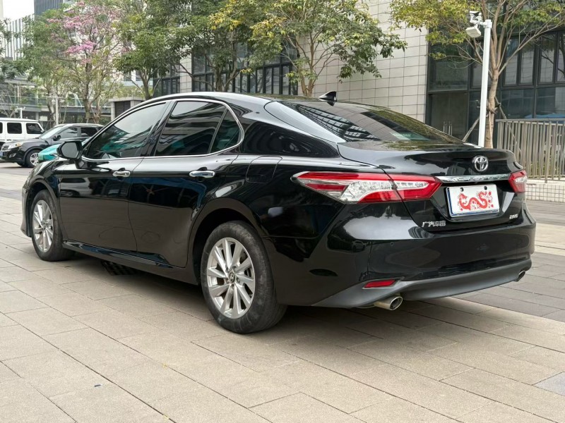 佛山22年丰田凯美瑞7