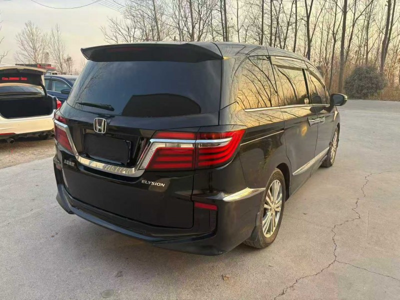 徐州16年本田艾力绅8