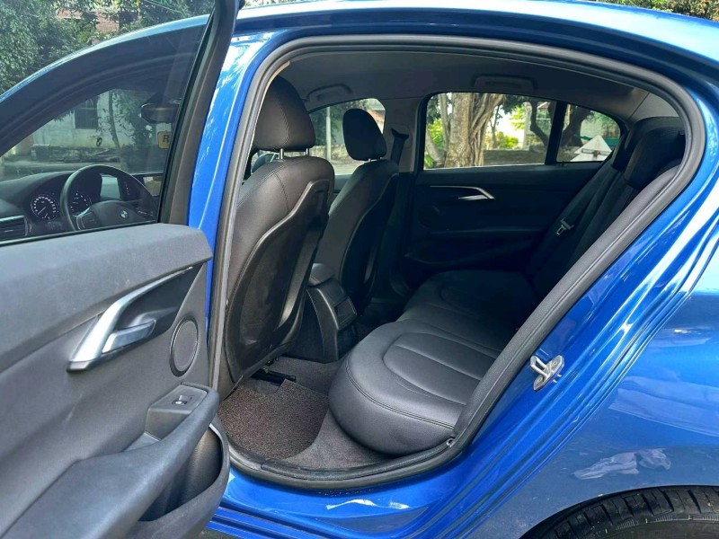 湛江19年宝马1系8