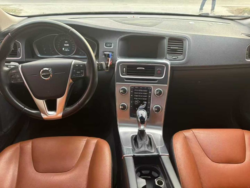 徐州19年沃尔沃S60L4