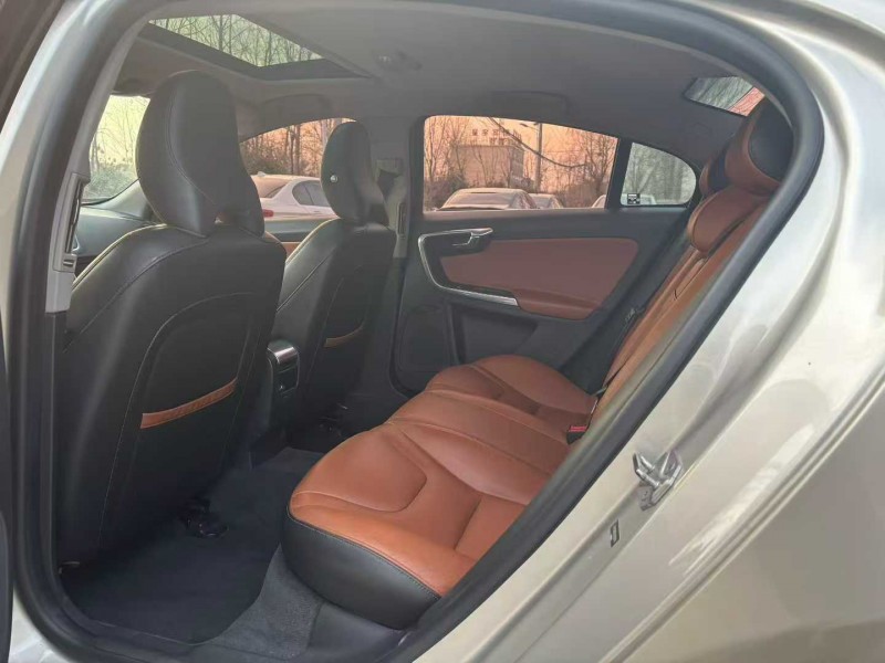 徐州19年沃尔沃S60L5