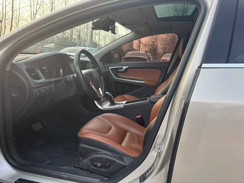 徐州19年沃尔沃S60L6