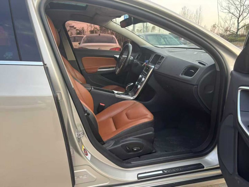 徐州19年沃尔沃S60L7