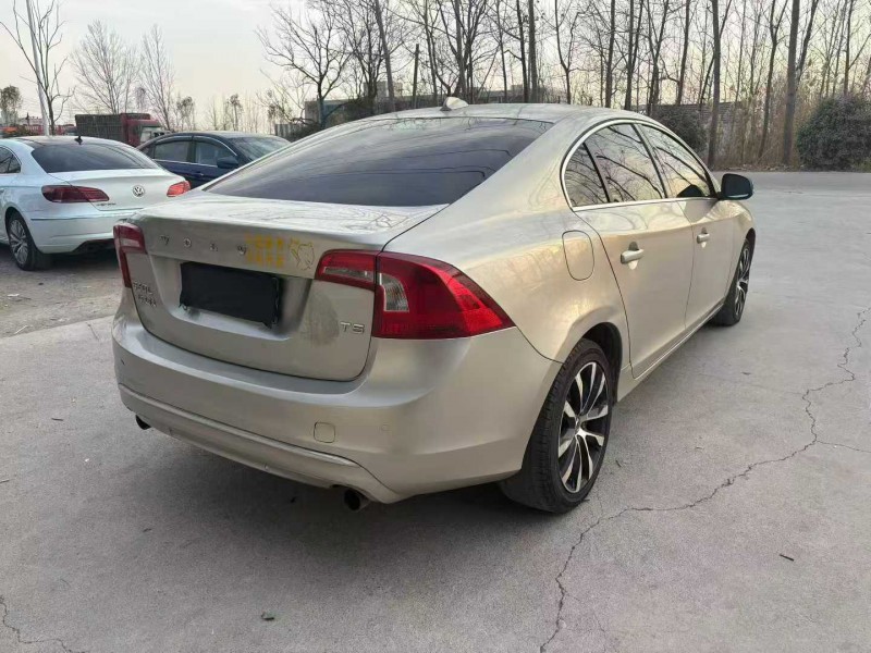 徐州19年沃尔沃S60L8