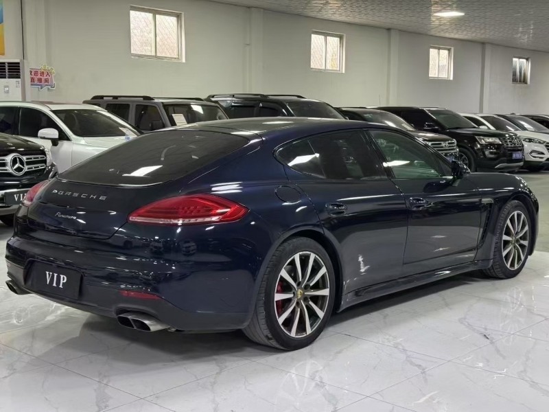 廊坊16年保时捷帕拉梅拉7