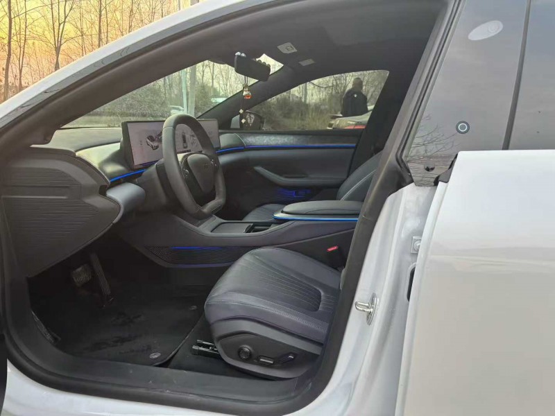 徐州24年吉利极越6