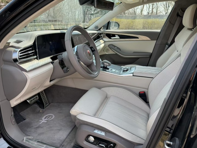 青岛22年红旗H94